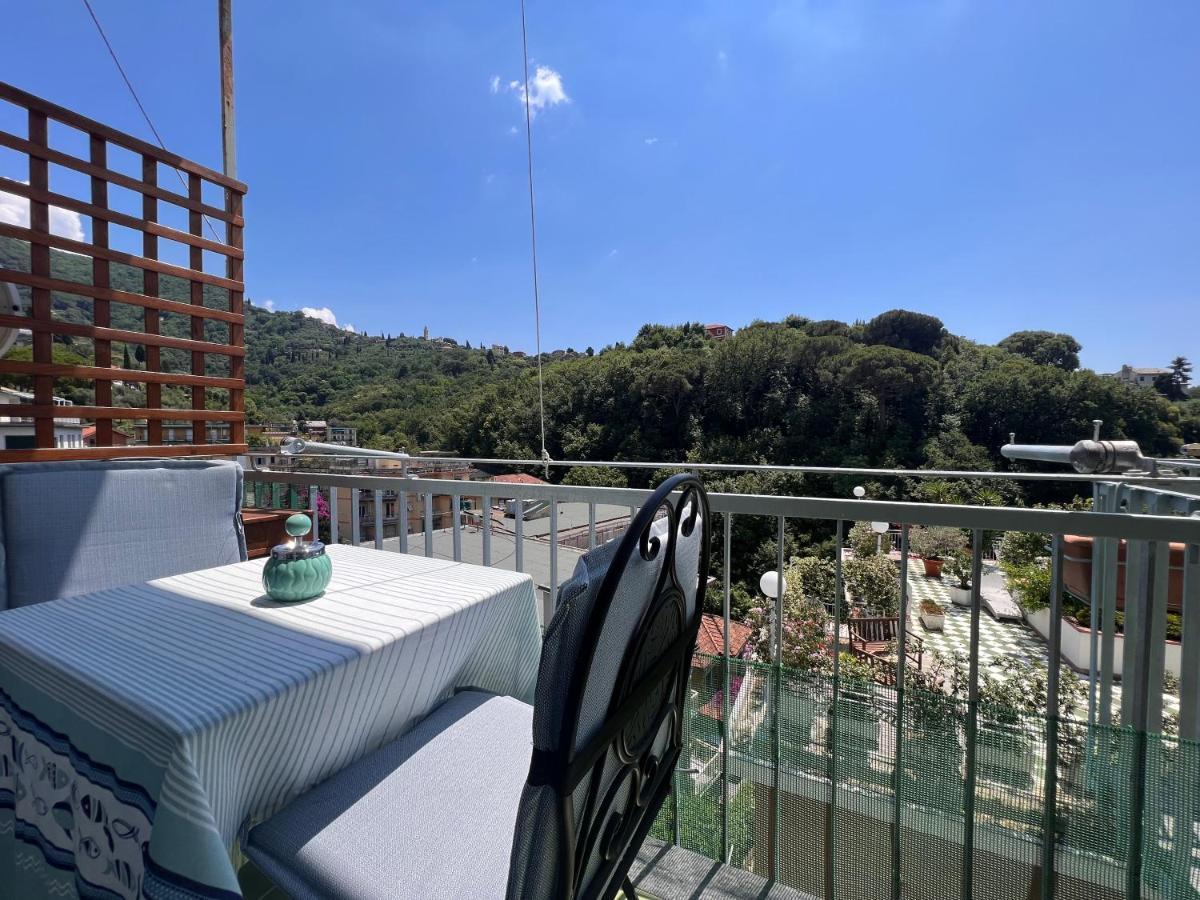 Val Di Sole 19-Iii Piano- Vista Mare- Vista Collina-Wifi 100Mg-Aria Condizionata In Tutte Le Stanze -L'Appartamento E' Stato Completamente Rinnovato Nel 2023 Rapallo Exterior foto